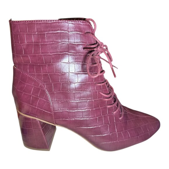 XOXO Women’s Burgundy Victorian Lace-Up Booties Size 9 Croc Embossed - Picture 2 of 10